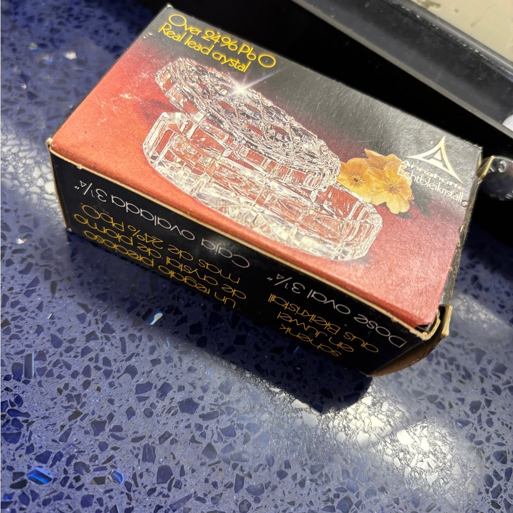 ✨ Vintage Lead Crystal Trinket Box – Heirloom Charm ✨